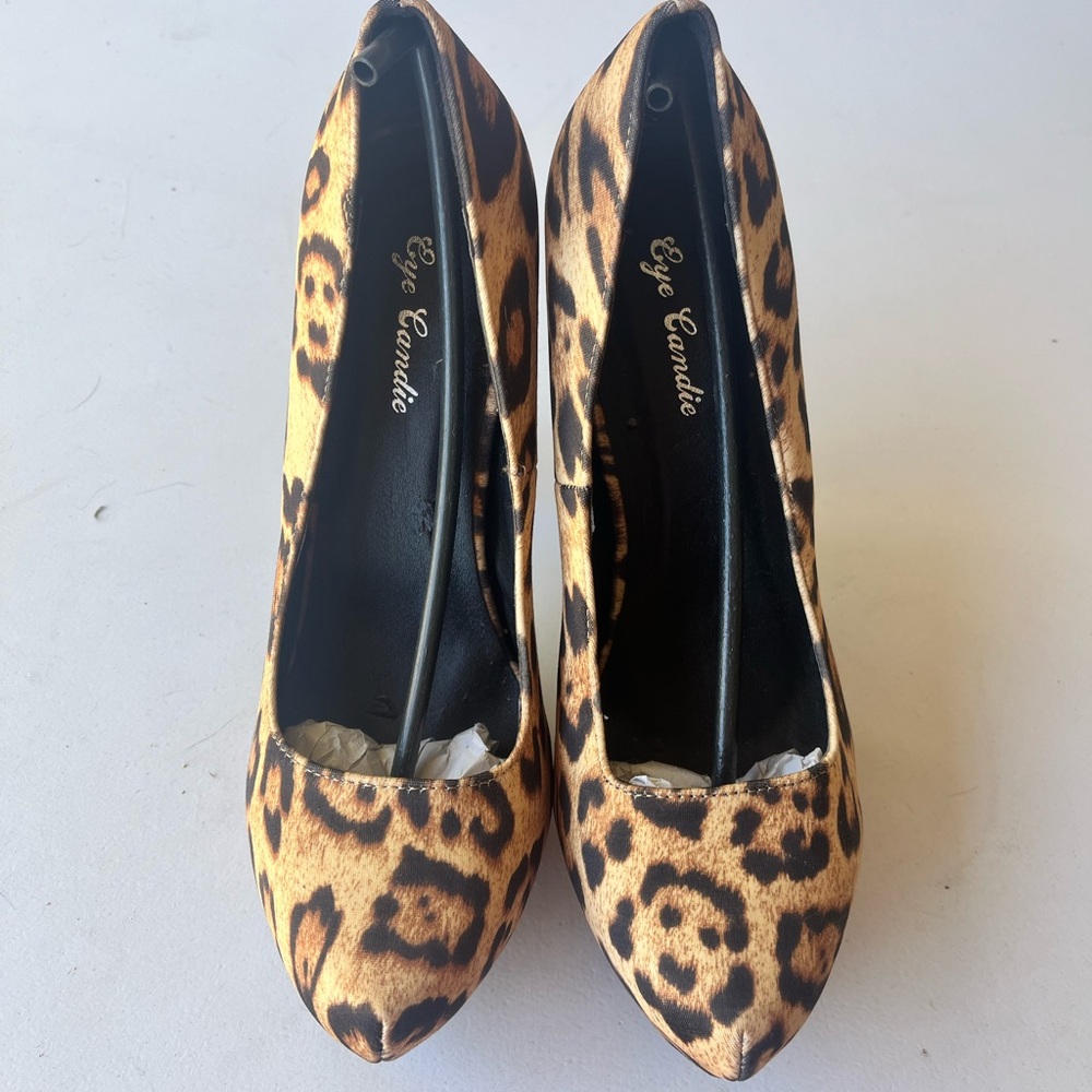 Never worn! Fun for a girls night out!